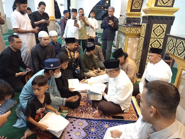 Kala Mendikdasmen Tarawih Bersama Siswa mendikdasmen.jpg