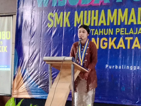Wisuda Purna Siswa Angkatan ke-19 SMK Muhammadiyah Bobotsari Purbalingga sharon.jpg