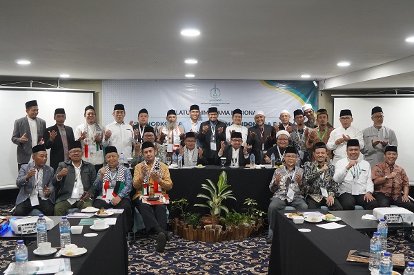Pemimpin Umum Wahdah Islamiyah Dorong Persatuan Ulama untuk Dukung Presiden Ambil Inisiatif Hentikan wi1.jpg