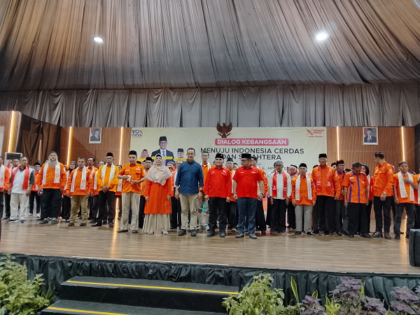 Anies Baswedan, Ajak Anggota Gerakan Rakyat Tumbuhkan Semangat Kerendahan Hati dan Kebersamaan