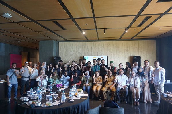 Showcase UMKM di Golo Mori Convention Center, Perempuan Lokal Tampilkan Hasil Pelatihan Wirausaha